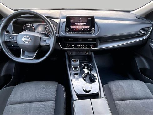 Used 2025 Nissan Rogue SV AWD/4WD image 15