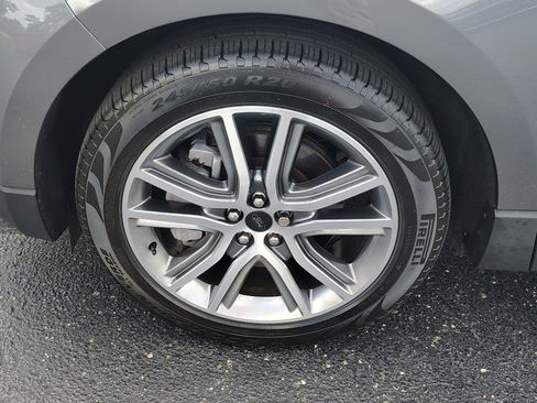 Used 2024 Ford Edge Titanium w/ Equipment Group 301A AWD/4WD image 9