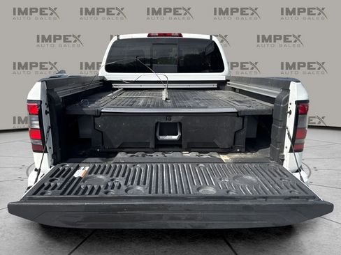 Used 2024 Nissan Frontier SV w/ SV Convenience Package image 26