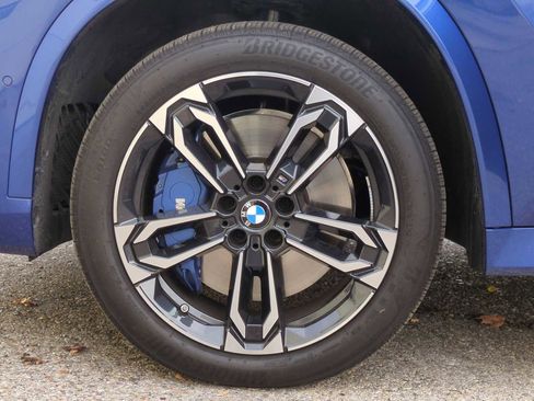 Used 2025 BMW X1 M35i w/ Premium Package image 14