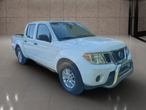 Used 2016 Nissan Frontier SV RWD image 11