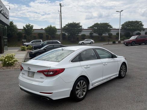 Used 2017 Hyundai Sonata Sport w/ Winter Weather Package FWD image 3