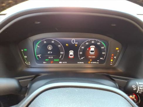 Used 2025 Honda Accord Sport image 16