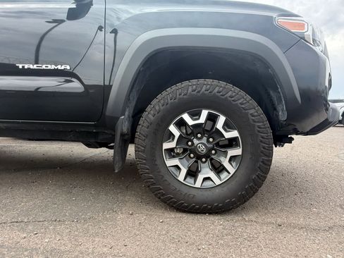 Certified 2023 Toyota Tacoma TRD Off-Road image 6