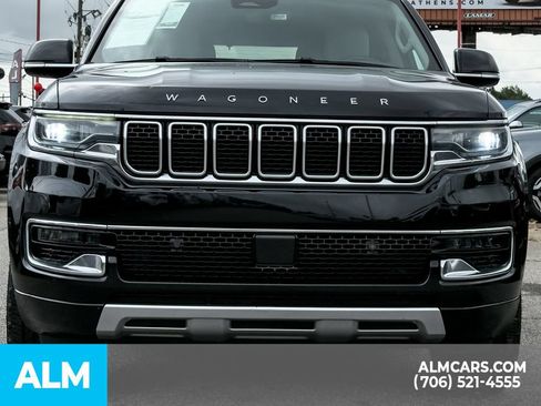 Used 2024 Jeep Wagoneer Series II w/ Flexible Seating Group RWD image 5