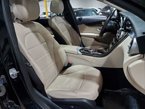 Used 2019 Mercedes-Benz C 300 Sedan image 14
