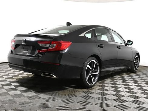 Used 2022 Honda Accord Sport image 11