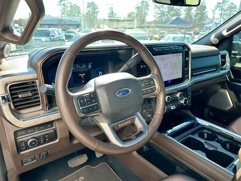 Used 2024 Ford F250 King Ranch image 10