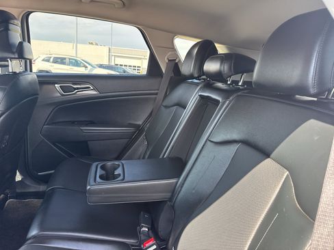 Used 2023 Kia Sportage EX FWD image 33