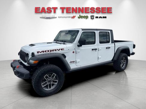Used 2024 Jeep Gladiator Mojave w/ Technology Group AWD/4WD image 7