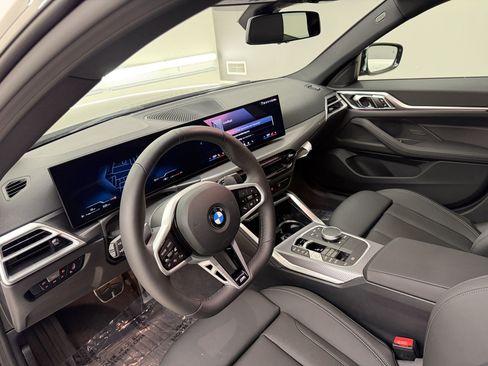 New 2026 BMW 430i w/ M Sport Package RWD image 4