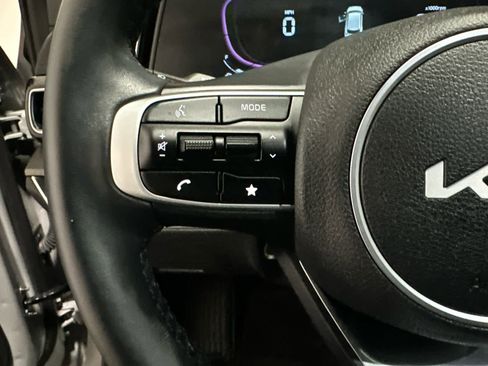 Used 2025 Kia Sportage X-Line w/ Premium Package image 14