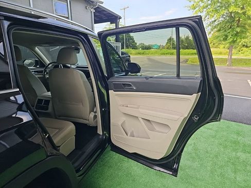 Used 2018 Volkswagen Atlas SE AWD/4WD image 37