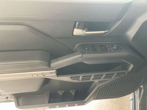 Used 2024 Toyota Tacoma TRD Sport AWD/4WD image 13