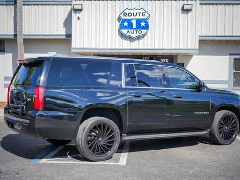 Used 2020 Chevrolet Suburban LT image 5