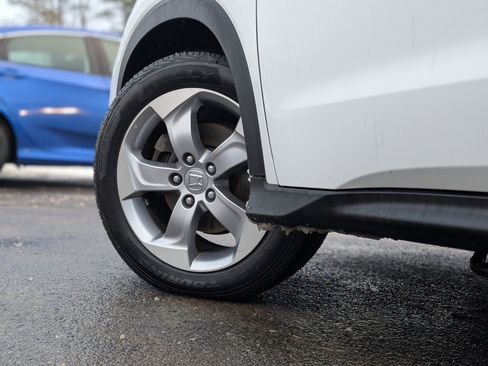 Used 2021 Honda HR-V LX image 6