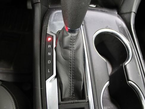 Used 2020 Chevrolet Equinox Premier image 31