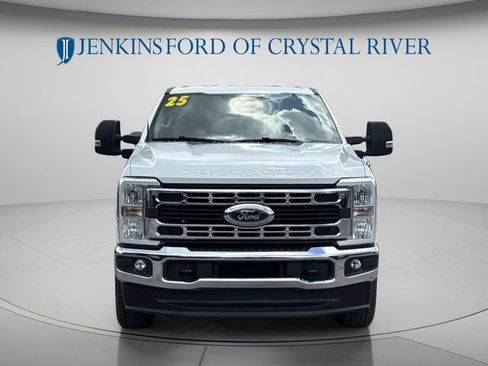 Certified 2025 Ford F250 XLT AWD/4WD image 15