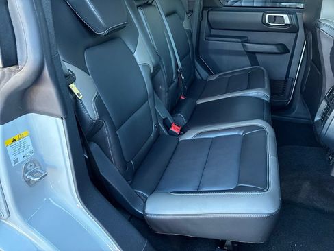Used 2026 Ford Bronco Outer Banks w/ Sasquatch Package AWD/4WD image 30