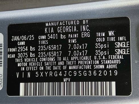 Used 2025 Kia Sorento LX image 31