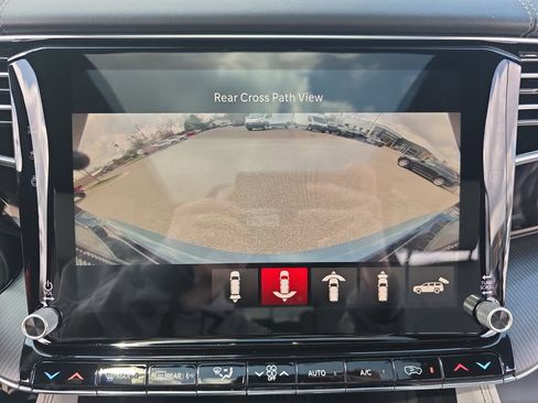 New 2026 Jeep Grand Wagoneer L Summit AWD/4WD image 26