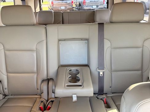 Used 2019 GMC Yukon SLT w/ Open Road Package RWD image 38