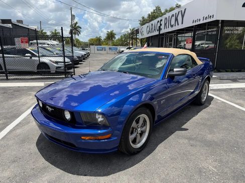 Used 2005 Ford Mustang GT RWD image 9