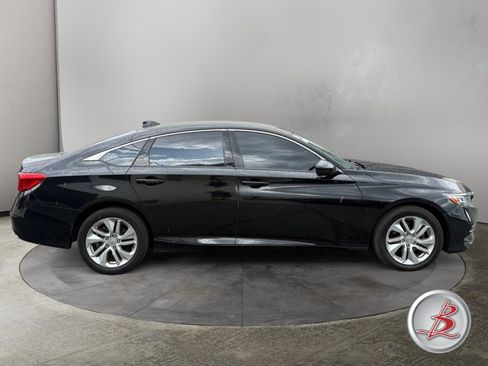 Used 2019 Honda Accord LX image 8