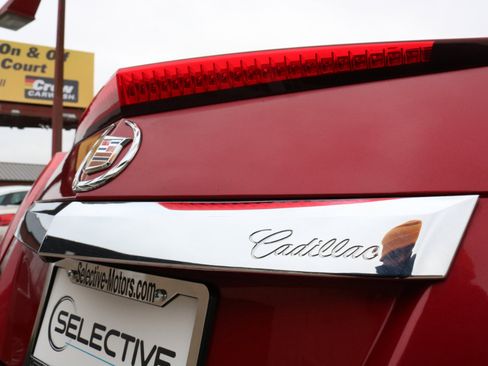 Used 2011 Cadillac CTS Premium image 15