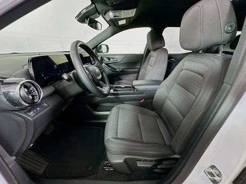 Used 2025 Chevrolet Equinox LT image 13