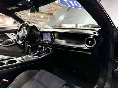 Used 2017 Chevrolet Camaro SS image 17