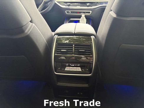 Used 2023 BMW X7 xDrive40i w/ Premium Package AWD/4WD image 10