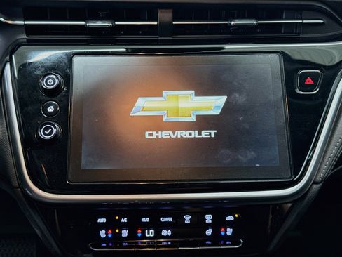 Used 2023 Chevrolet Bolt EUV LT w/ Convenience Package FWD image 21