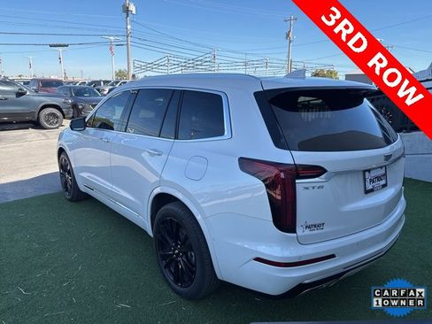 Used 2024 Cadillac XT6 Premium Luxury w/ Technology Package image 10