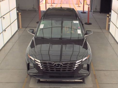 Used 2022 Hyundai Tucson Limited FWD image 2