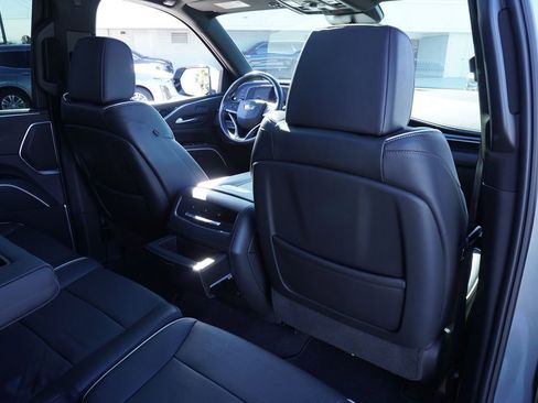 Certified 2023 Cadillac Escalade Sport w/ LPO, ONYX Package image 11