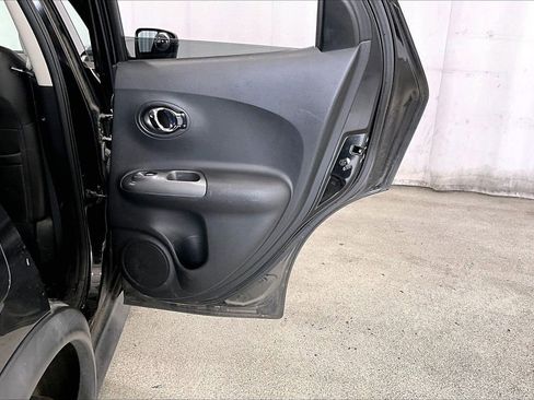 Used 2015 Nissan Juke SL image 22