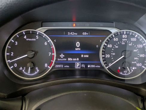Used 2025 Nissan Sentra SV FWD image 22