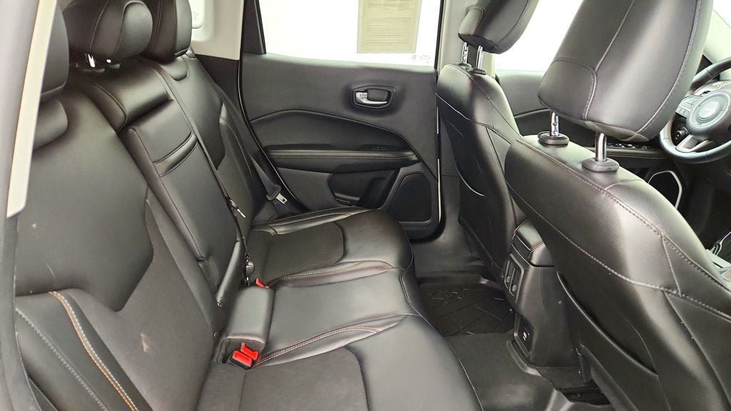 Used 2018 Jeep Compass Latitude AWD/4WD image 20