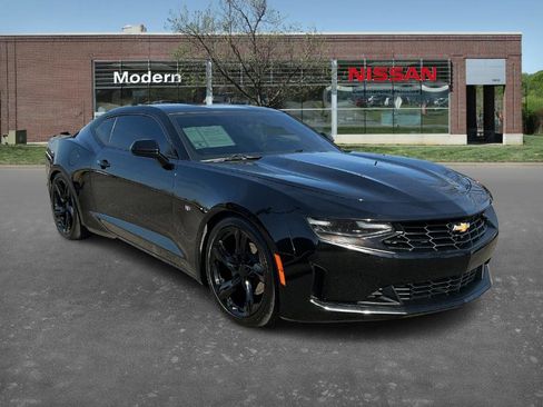 Used 2023 Chevrolet Camaro LT image 5