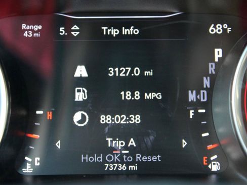 Used 2022 Dodge Challenger GT RWD image 25