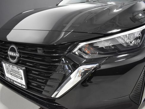 Certified 2025 Nissan Sentra S FWD image 11
