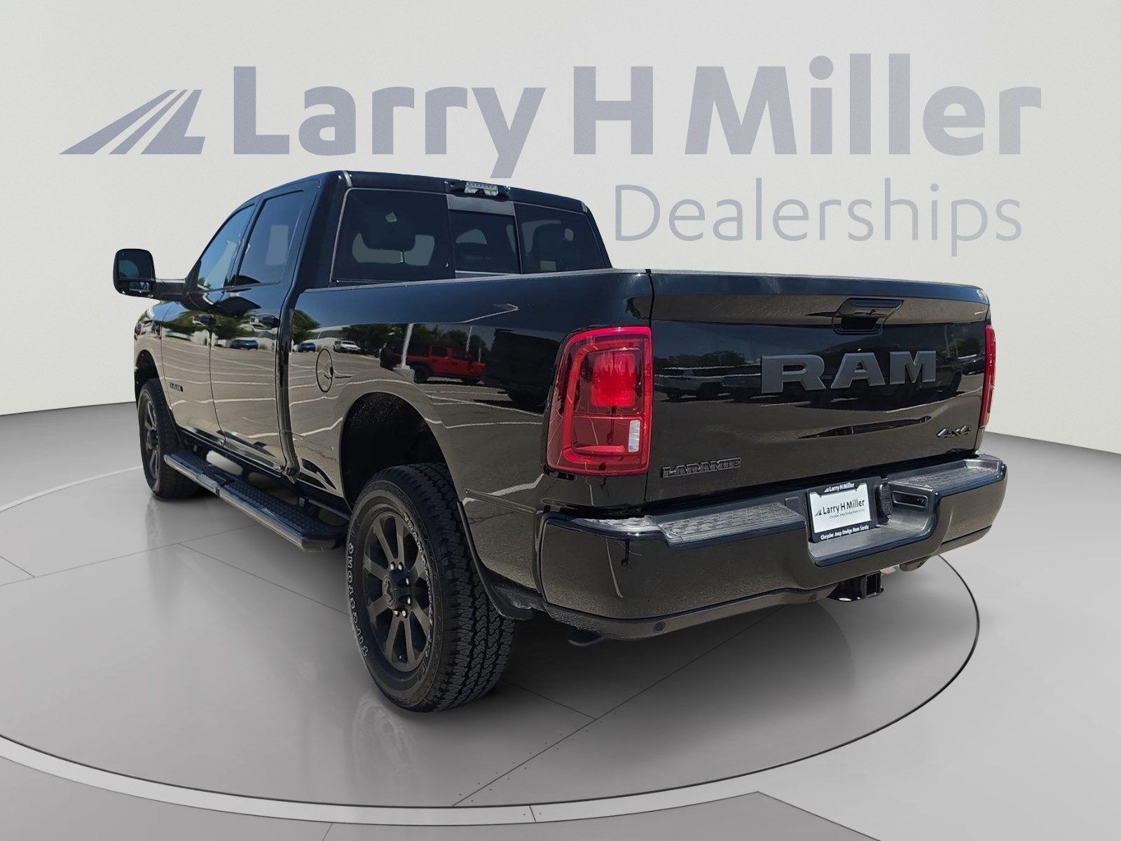 New 2026 RAM 2500 Laramie w/ Night Edition AWD/4WD image 3