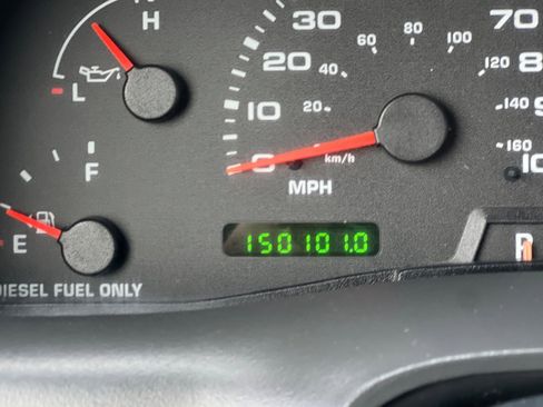 Used 2004 Ford F350 XLT image 22