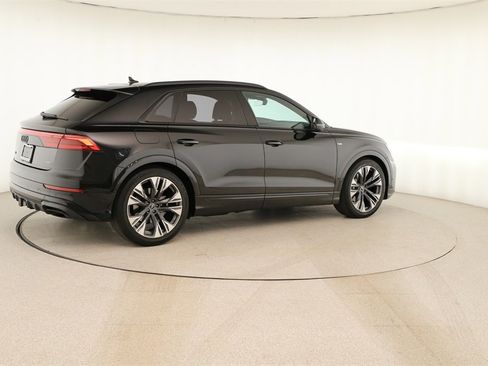 Certified 2025 Audi Q8 Prestige w/ Prestige Package image 7