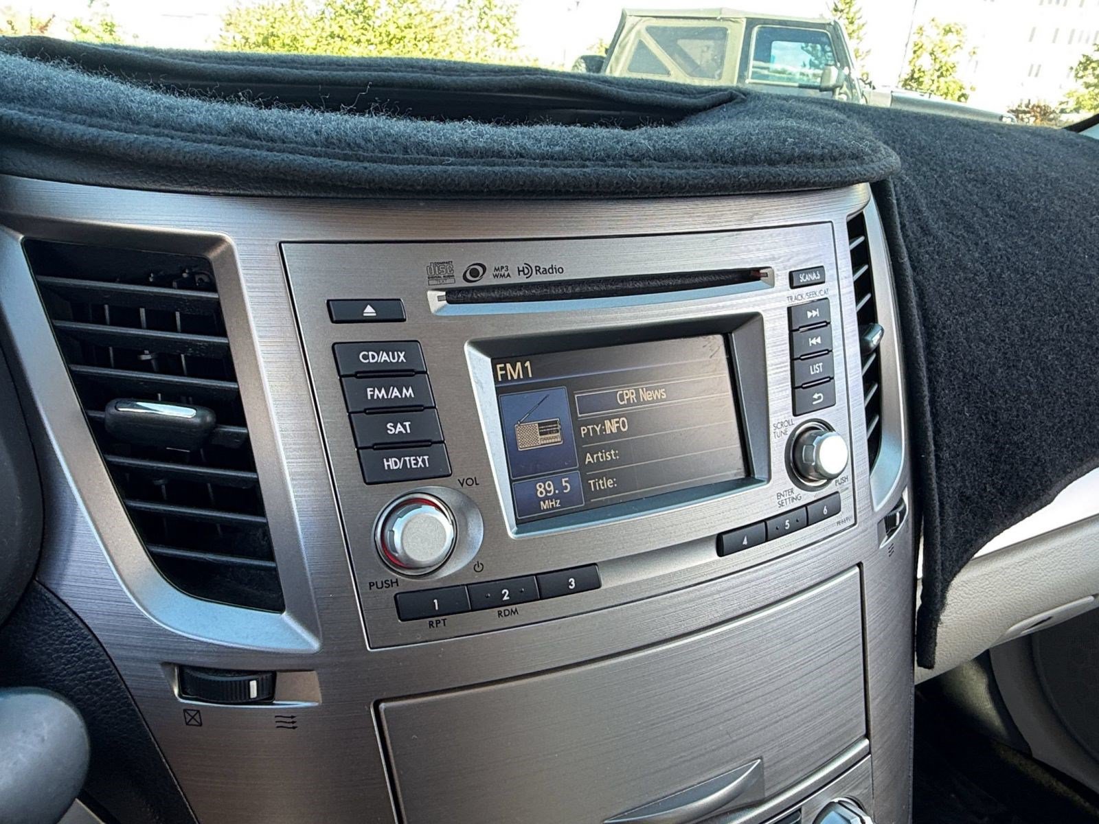 Used 2014 Subaru Outback 2.5i Premium AWD/4WD image 24
