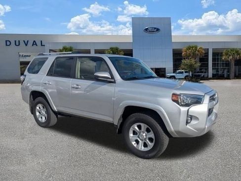 Used 2024 Toyota 4Runner SR5 image 4