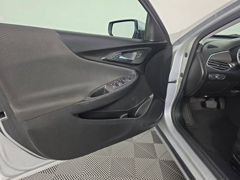 Used 2020 Chevrolet Malibu LT FWD image 16