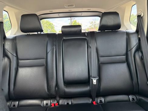 Used 2023 Nissan Rogue SV w/ SV Premium B Package AWD/4WD image 53