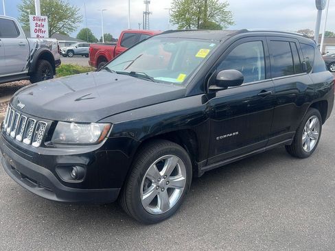 Used 2014 Jeep Compass Latitude w/ Premium Sound Group FWD image 11